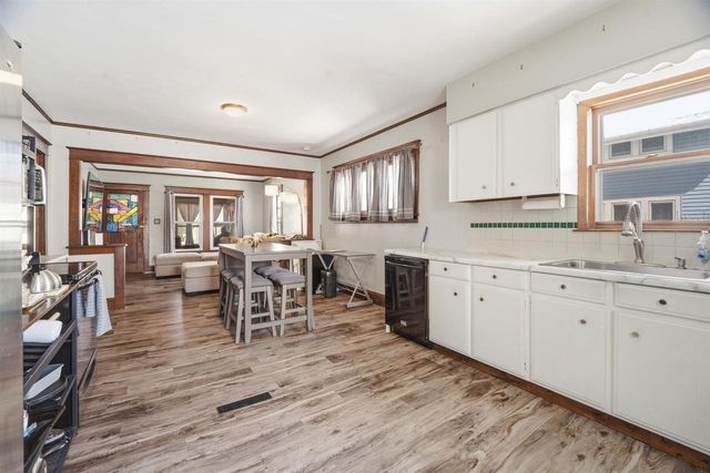 923 W ELSIE STREET, Appleton, WI 54913