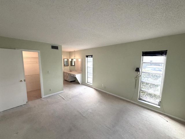 1141 Violet Terrace 101, Delray Beach, FL 33445