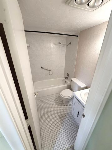 1141 Violet Terrace 101, Delray Beach, FL 33445