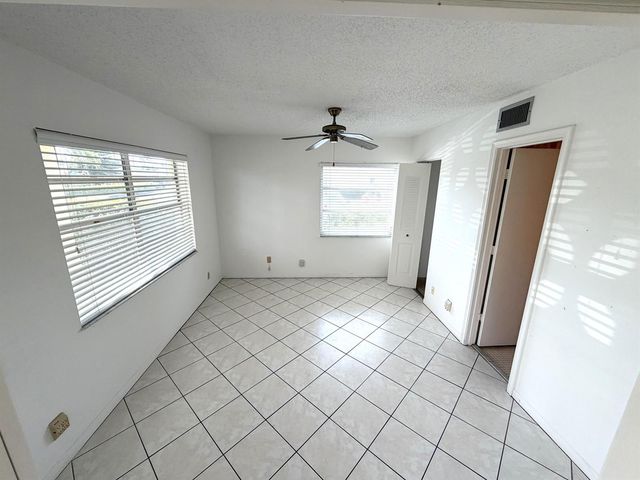 1141 Violet Terrace 101, Delray Beach, FL 33445