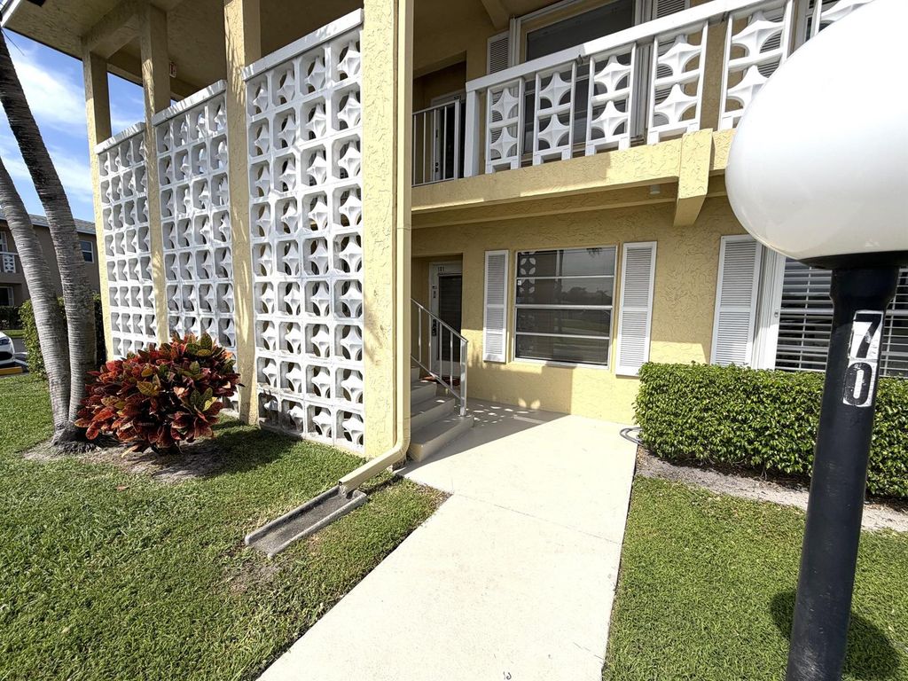 1141 Violet Terrace 101, Delray Beach, FL 33445