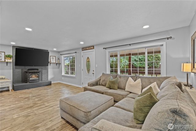 14622 Kapowsin Hwy E, Graham, WA 98338
