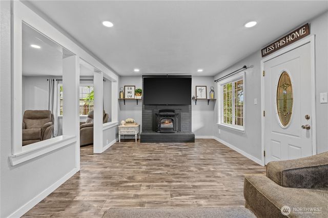 14622 Kapowsin Hwy E, Graham, WA 98338