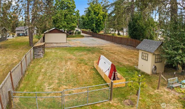 14622 Kapowsin Hwy E, Graham, WA 98338