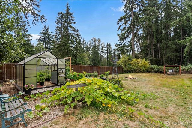14622 Kapowsin Hwy E, Graham, WA 98338