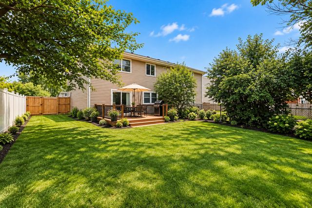 1713 Fulton Lane, Hanover Park, IL 60133