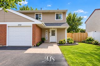 1713 Fulton Lane, Hanover Park, IL 60133