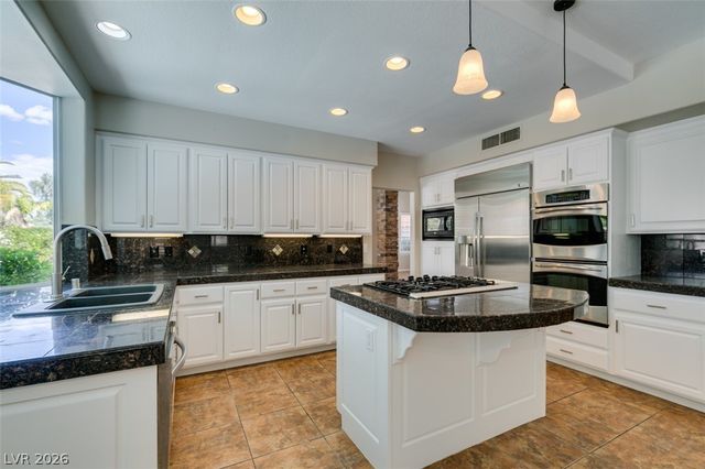 8324 Granite Lake Drive, Las Vegas, NV 89128