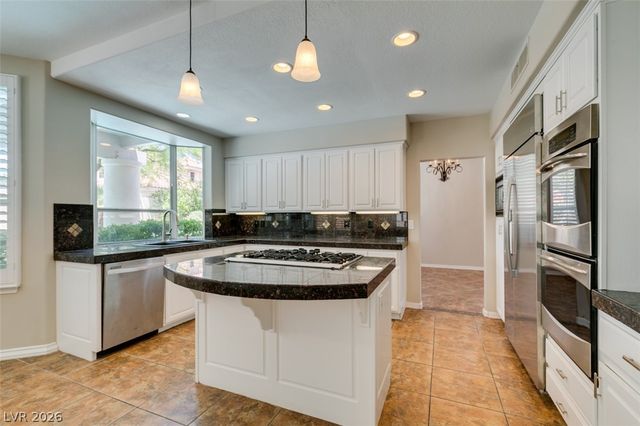8324 Granite Lake Drive, Las Vegas, NV 89128