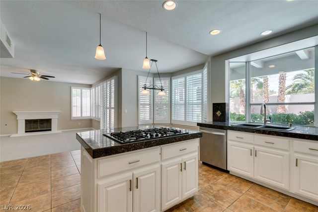 8324 Granite Lake Drive, Las Vegas, NV 89128