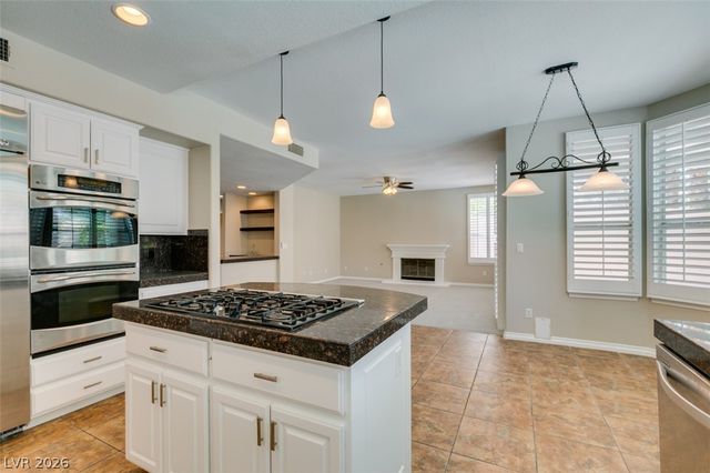 8324 Granite Lake Drive, Las Vegas, NV 89128