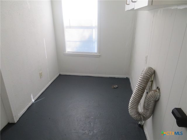 110 Sandra, Edna, TX 77957