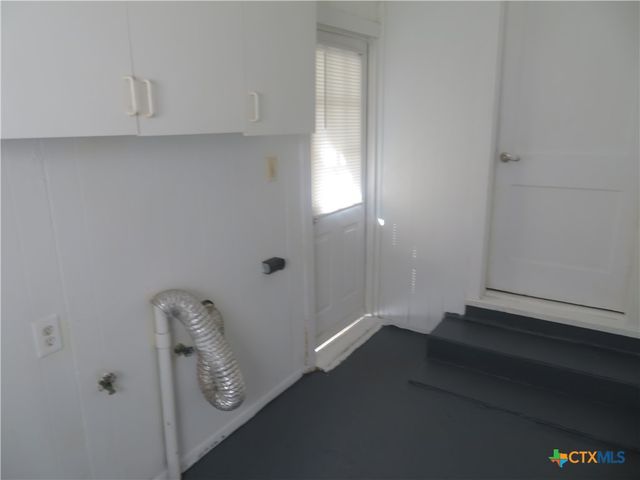 110 Sandra, Edna, TX 77957