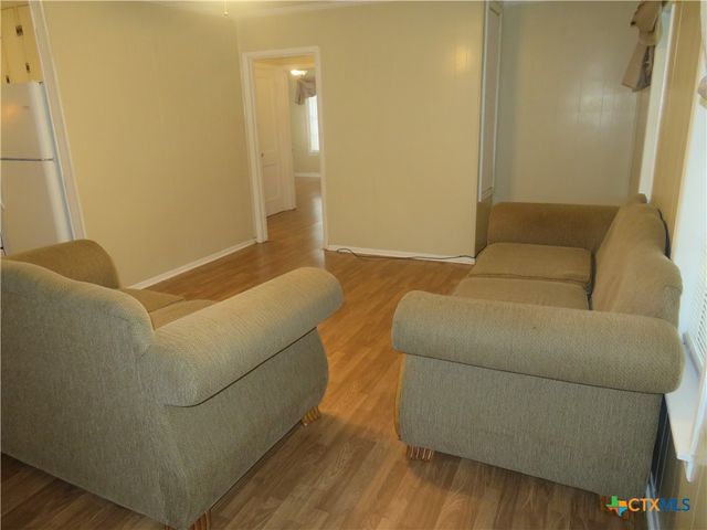 110 Sandra, Edna, TX 77957