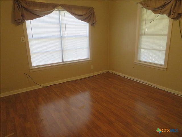 110 Sandra, Edna, TX 77957