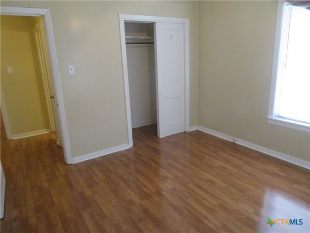 110 Sandra, Edna, TX 77957