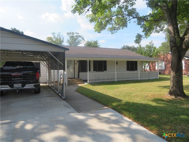 110 Sandra, Edna, TX 77957