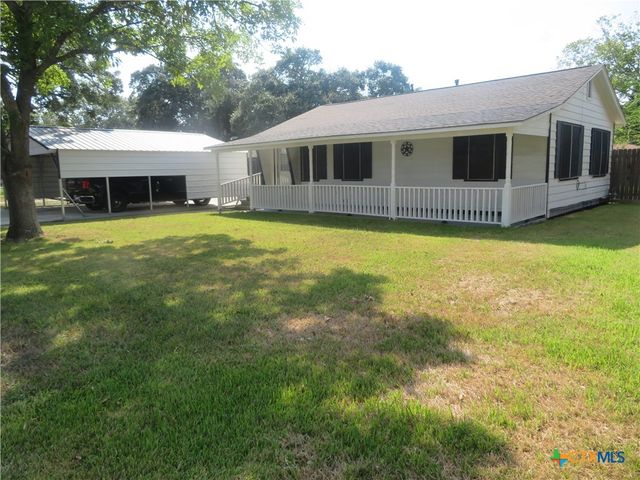 110 Sandra, Edna, TX 77957