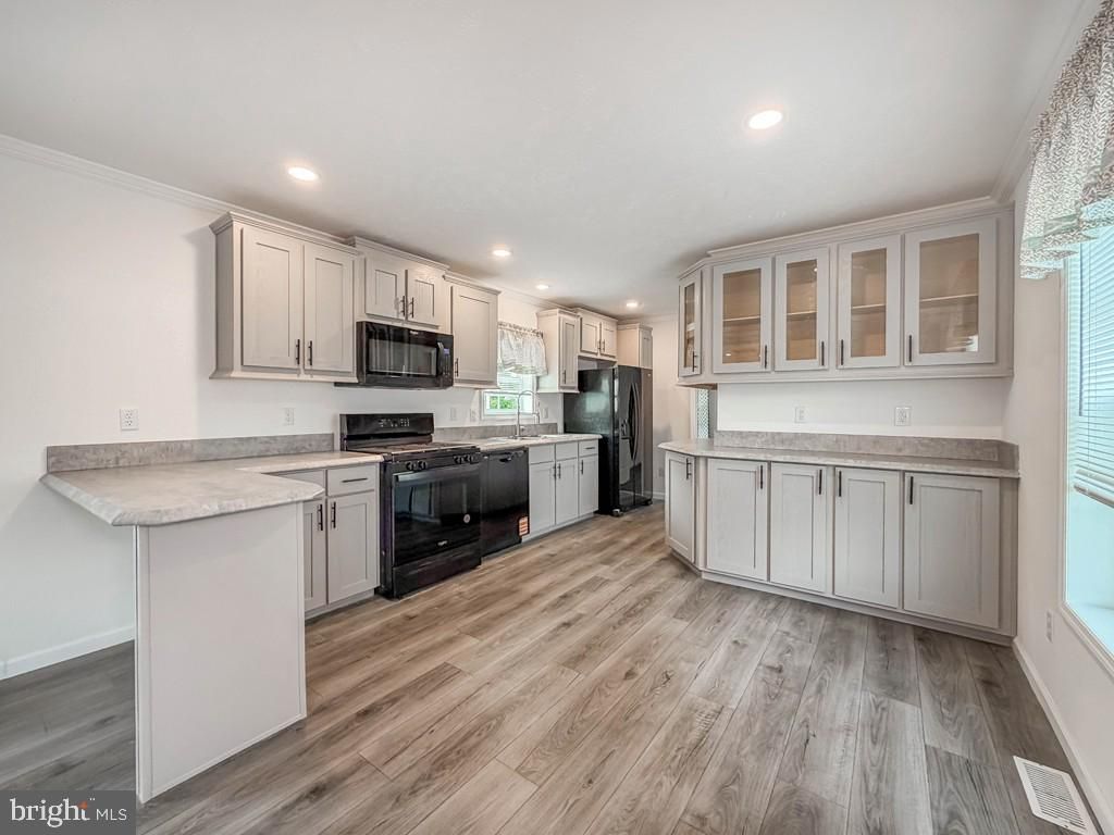 20 KENNEDY DR, FAIRLESS HILLS, PA 19030 — photo 3