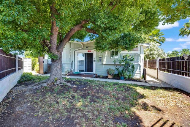 38020 Calle Confite, Murrieta, CA 92563