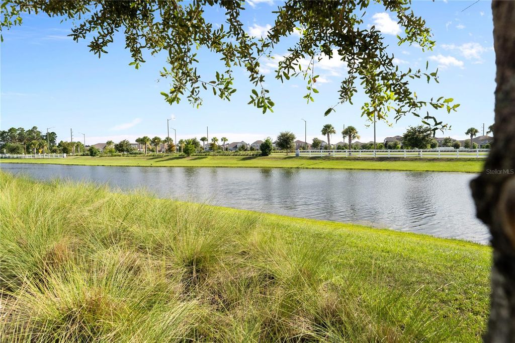 Image 33 of property listing at 11574 BUOY POINT PLACE, Orlando, FL 32832