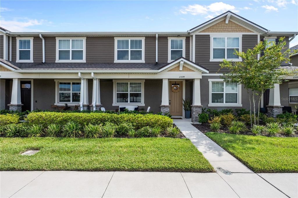 Image 40 of property listing at 11574 BUOY POINT PLACE, Orlando, FL 32832