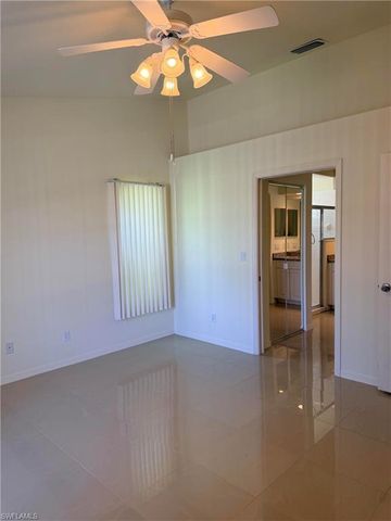 8216 Ibis Cove CIR B215, Naples, FL 34119