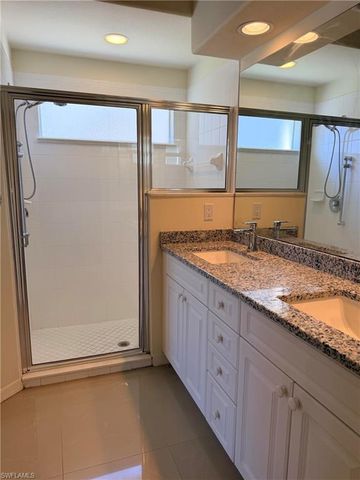 8216 Ibis Cove CIR B215, Naples, FL 34119