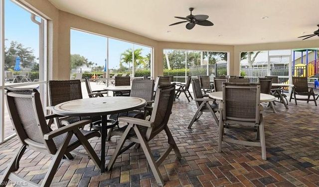 8216 Ibis Cove CIR B215, Naples, FL 34119