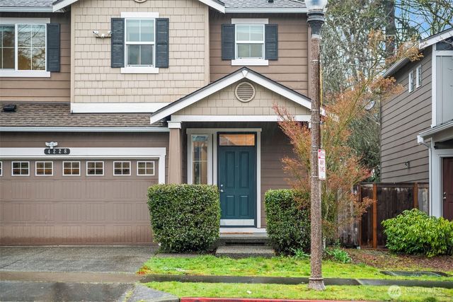 4228 E T Street, Tacoma, WA 98404