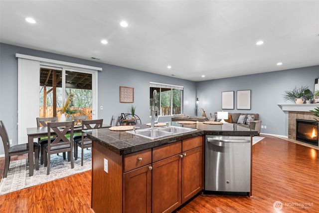 4228 E T Street, Tacoma, WA 98404