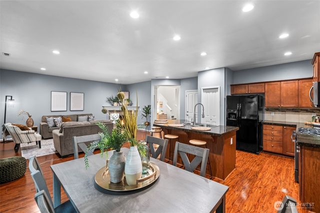 4228 E T Street, Tacoma, WA 98404