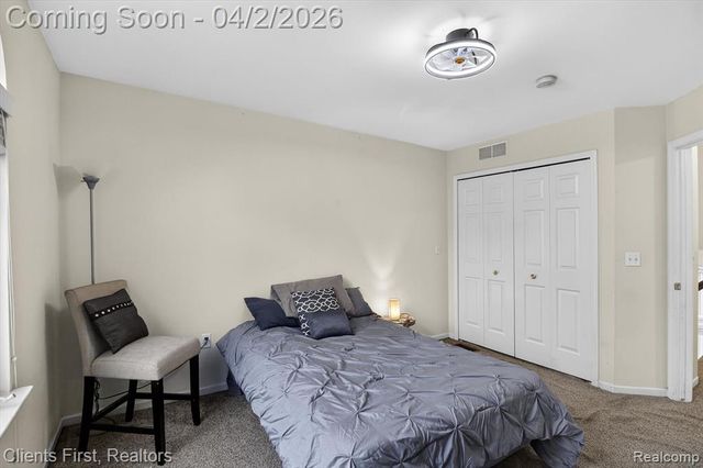 20369 Oporto Avenue, Livonia, MI 48152