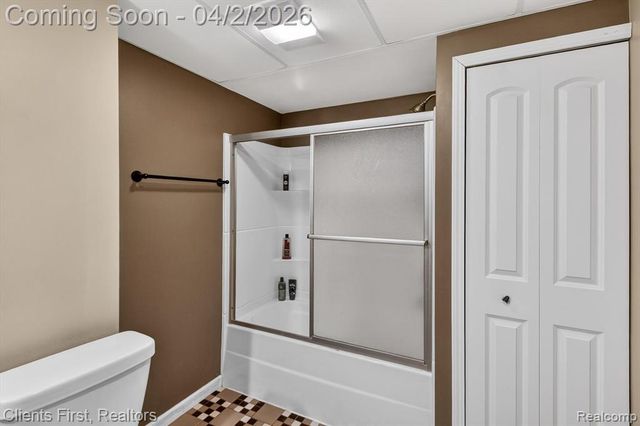 20369 Oporto Avenue, Livonia, MI 48152