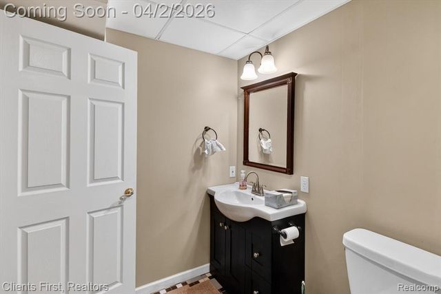 20369 Oporto Avenue, Livonia, MI 48152