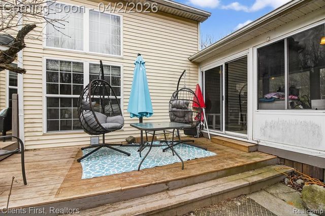 20369 Oporto Avenue, Livonia, MI 48152