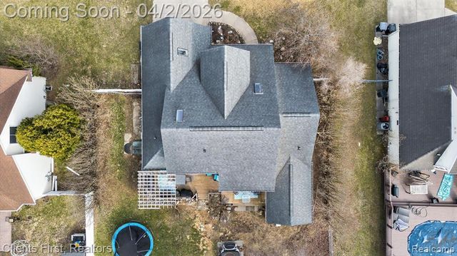 20369 Oporto Avenue, Livonia, MI 48152