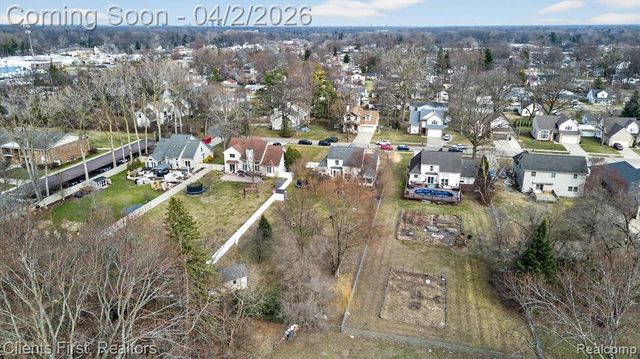 20369 Oporto Avenue, Livonia, MI 48152