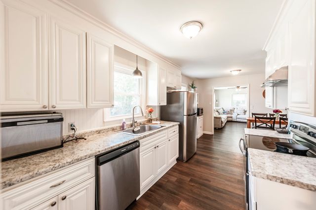 401 Weaver Ln, Springfield, TN 37172