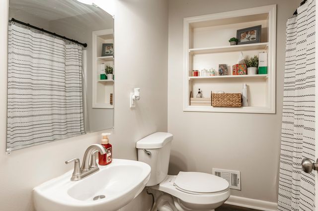 401 Weaver Ln, Springfield, TN 37172