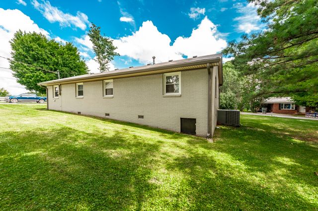 401 Weaver Ln, Springfield, TN 37172