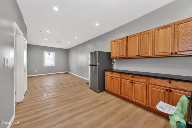 70 N Lake Avenue, Albany, NY 12206