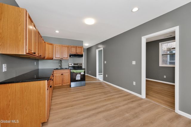 70 N Lake Avenue, Albany, NY 12206
