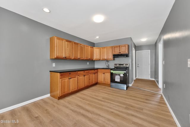 70 N Lake Avenue, Albany, NY 12206