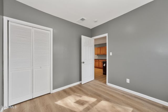 70 N Lake Avenue, Albany, NY 12206