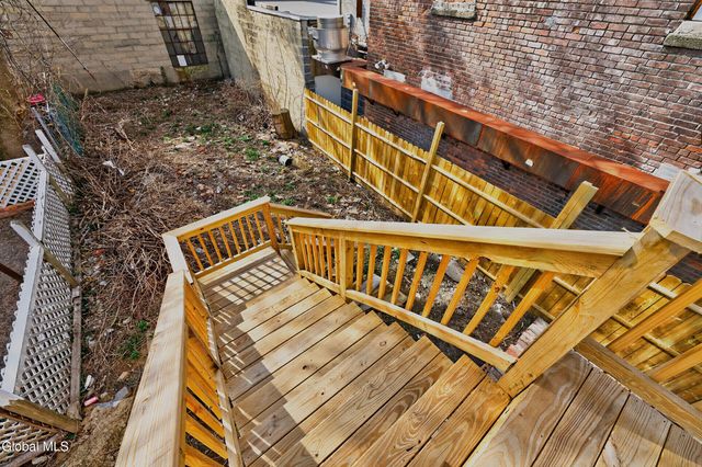 70 N Lake Avenue, Albany, NY 12206