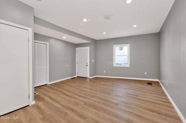 70 N Lake Avenue, Albany, NY 12206