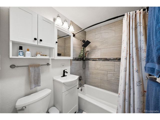 4345 S Washington St, Englewood, CO 80113