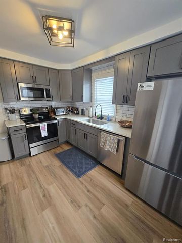 2420 Woodward Heights, Ferndale, MI 48220