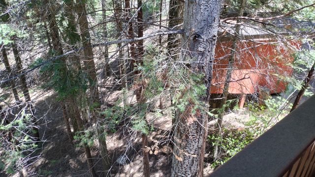 54706 Cedar Drive, Sequoia Crest, CA 93265